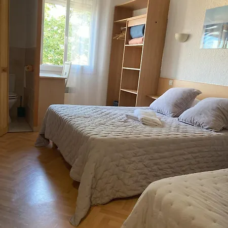 Le Gambetta 2* Виас