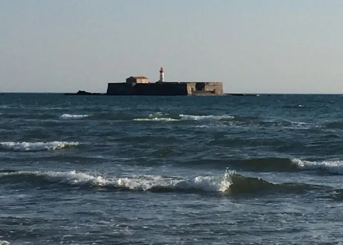 Le Gambetta Ξενοδοχείο Vias